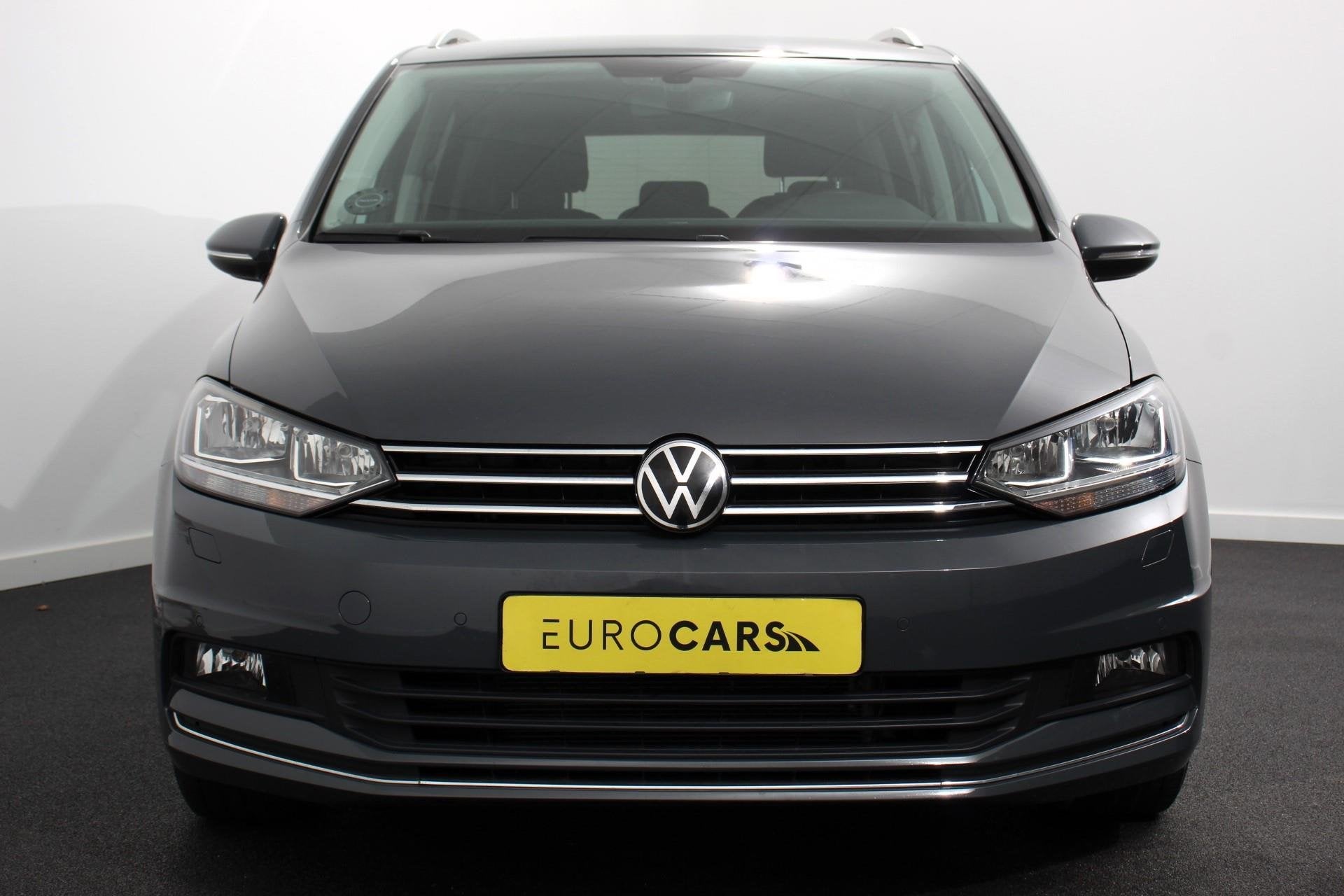Volkswagen Touran 1.5 TSI DSG Highline 7p Navigatie Apple Ca, Auto's, 15 km/l, 4 cilinders, 150 pk, 7 stoelen