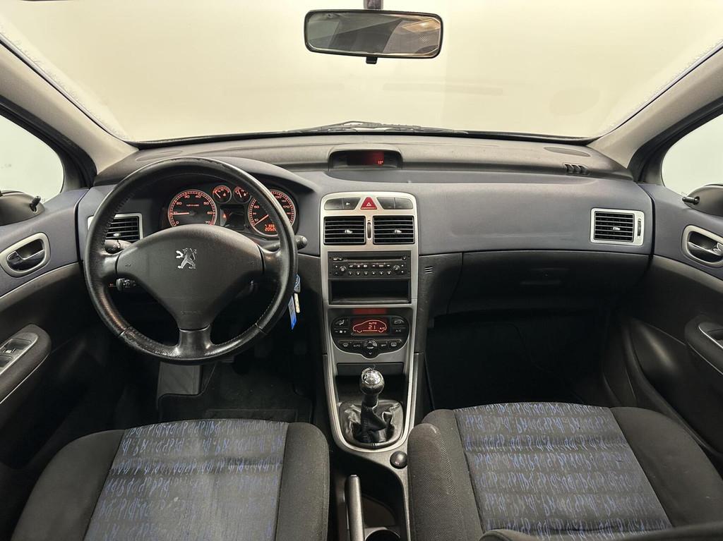 Peugeot 307 1.6-16V Gentry AIRCO TREKHAAK CRUISE LM., Voorwielaandrijving, Stof, Gebruikt, Met garantie (alle)