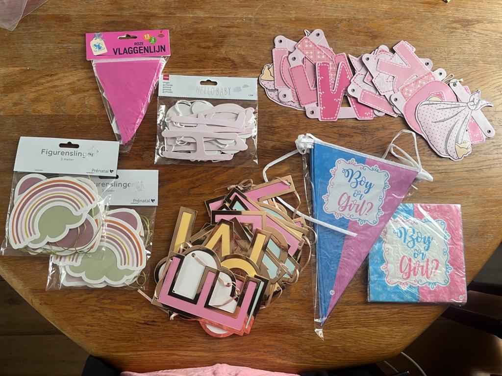 Slingers Baby meisje gender reveal  en geboorte servetten, Ophalen, Zo goed als nieuw, Versiering, Geboorte of Huwelijk