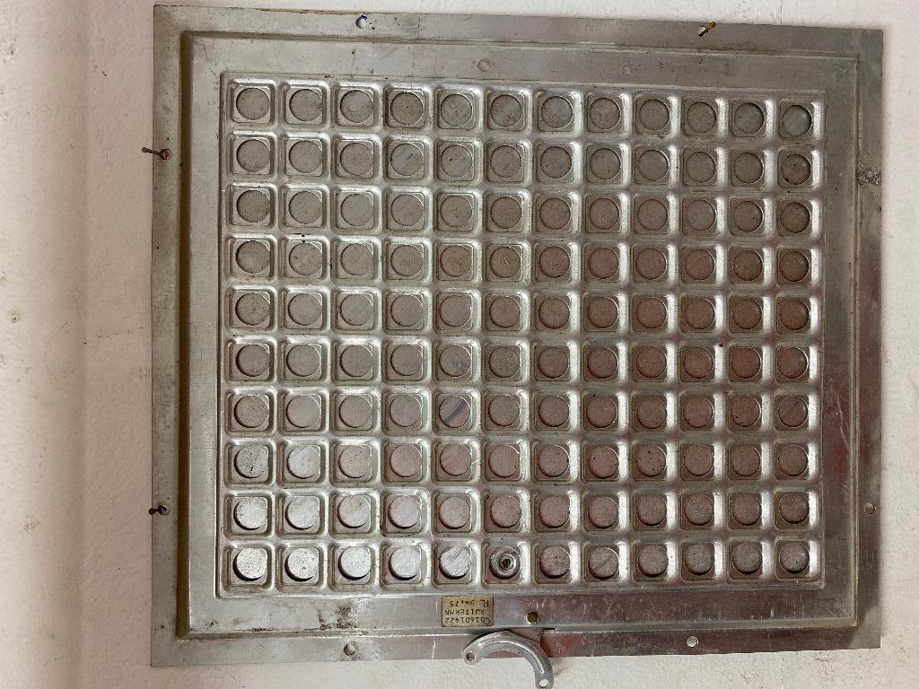 Oud aluminium ventilatie rooster, muurrooster afzuiging, Ophalen of Verzenden, Nieuw, Ventilator