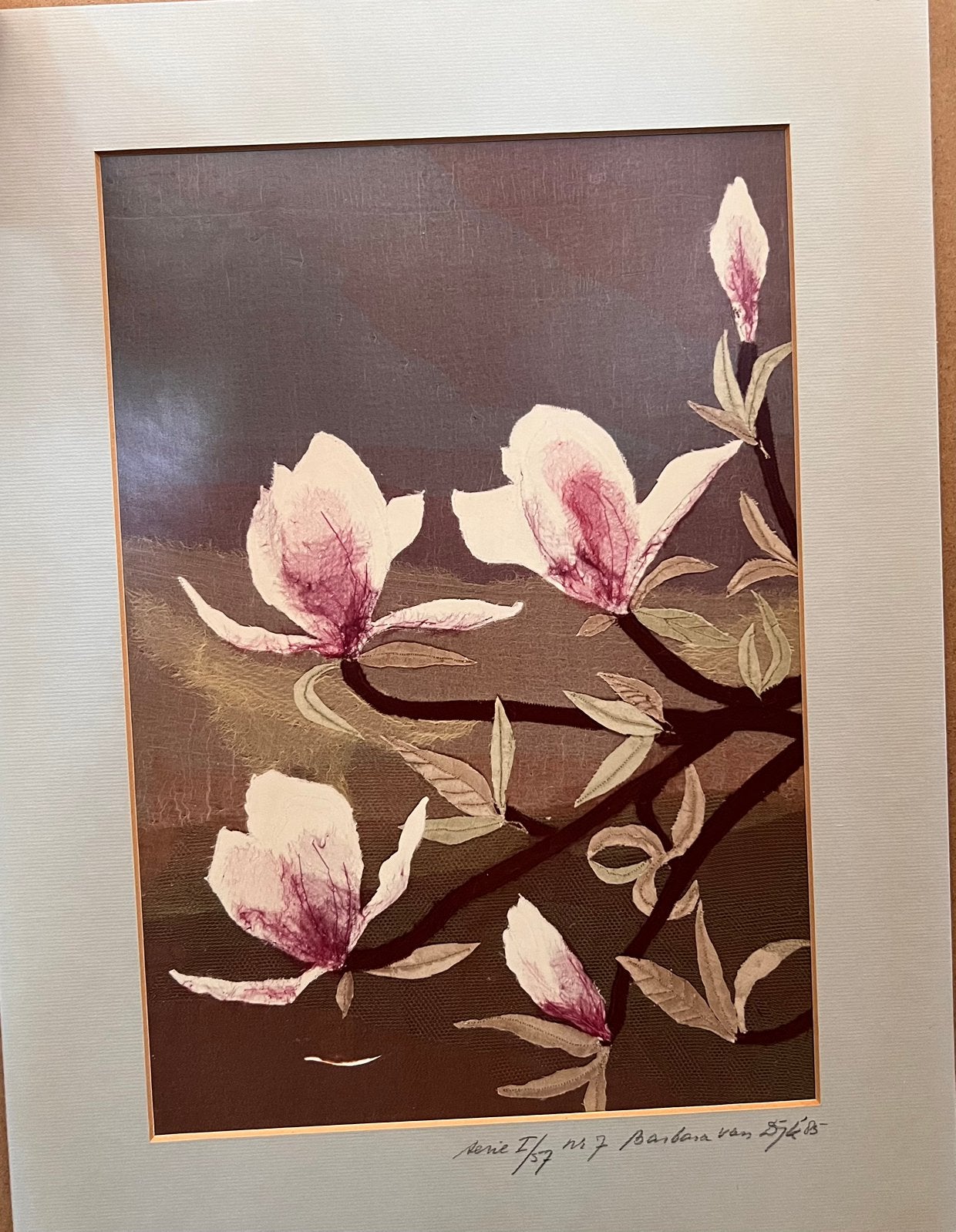 Prachtige Magnolia Textiel Reproductie -Barbara van Dijk '85, Ophalen