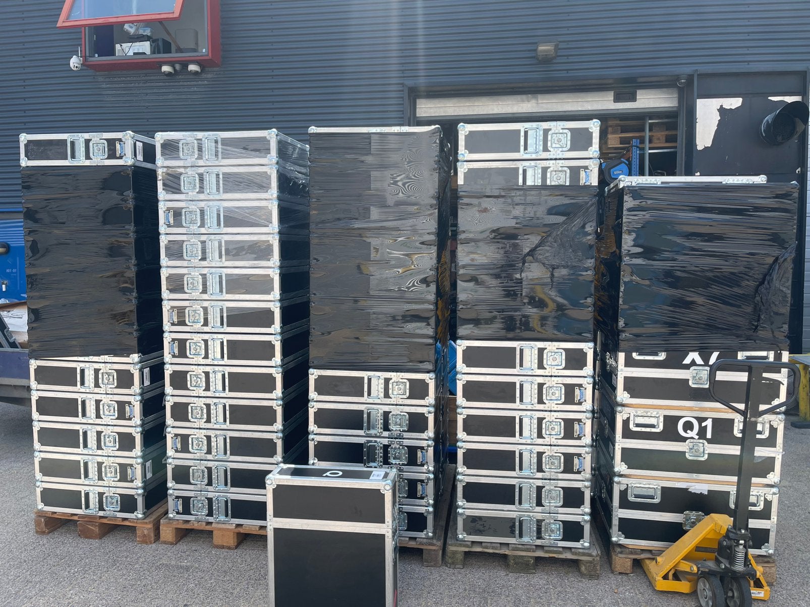 ZATERDAG 8 AUGUSTUS MEGA SALE FLIGHTCASEDEPOT ALMERE 800Stuk, Ophalen, Gebruikt, Overige instrumenten, Flightcase