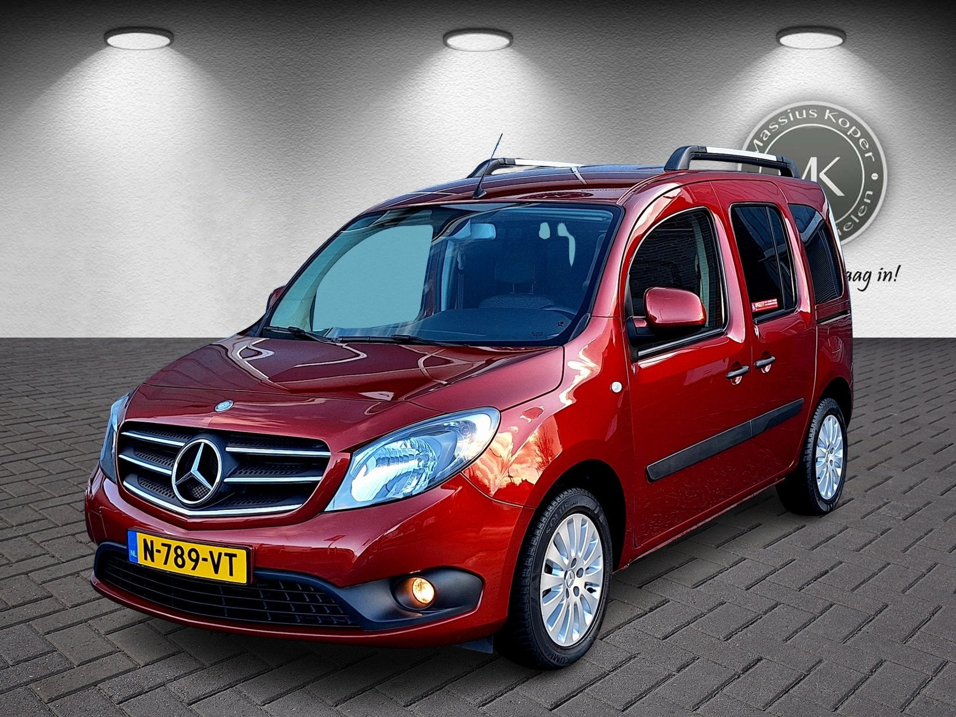 Mercedes-Benz Citan 112 Ambiente, Aangepaste invalide-Auto!, Stof, Geïmporteerd, 16 km/l, Rood