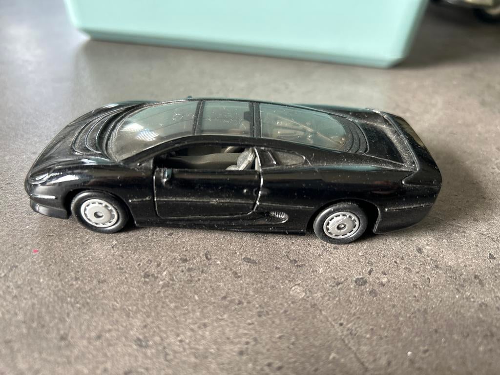 Jaguar XJ220 modelauto schaal 1/40, Ophalen of Verzenden, Gebruikt, Auto