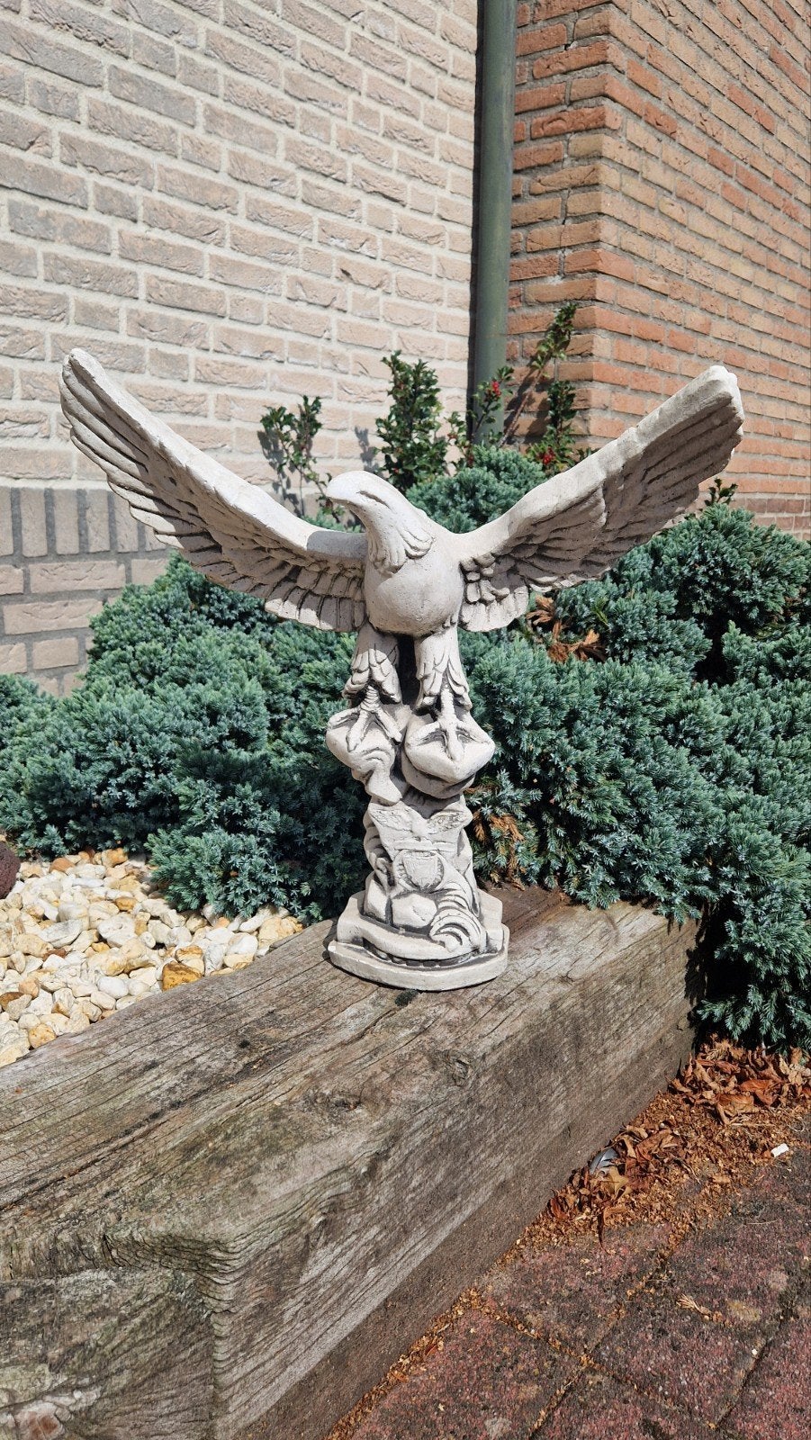 Groot stenen adelaarsbeeld - Tuinbeeld, Ophalen, Gebruikt, Beton, Dierenbeeld