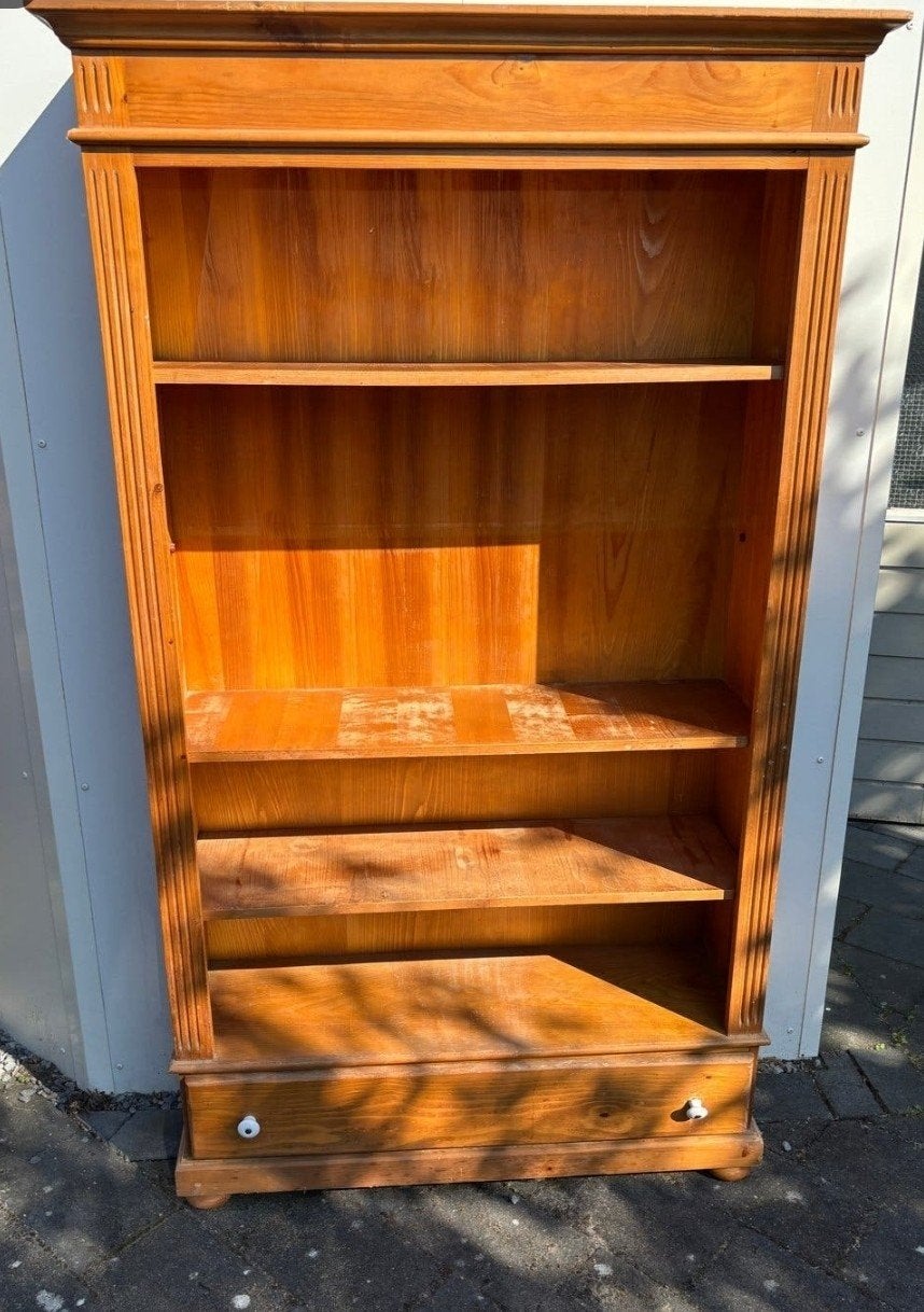 BOEKENKAST VOOR 0 EURO OF 450 EURO - KAN GEBRACHT WORDEN, Ophalen of Verzenden, Gebruikt, 25 tot 50 cm, Mooie look
