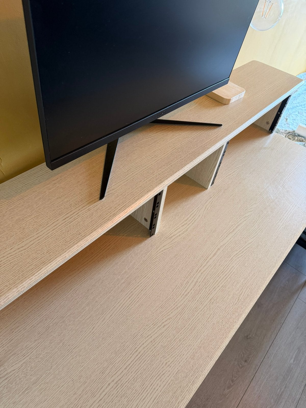 GRATIS Innox workstation/bureau, Ophalen, Zo goed als nieuw, Hout