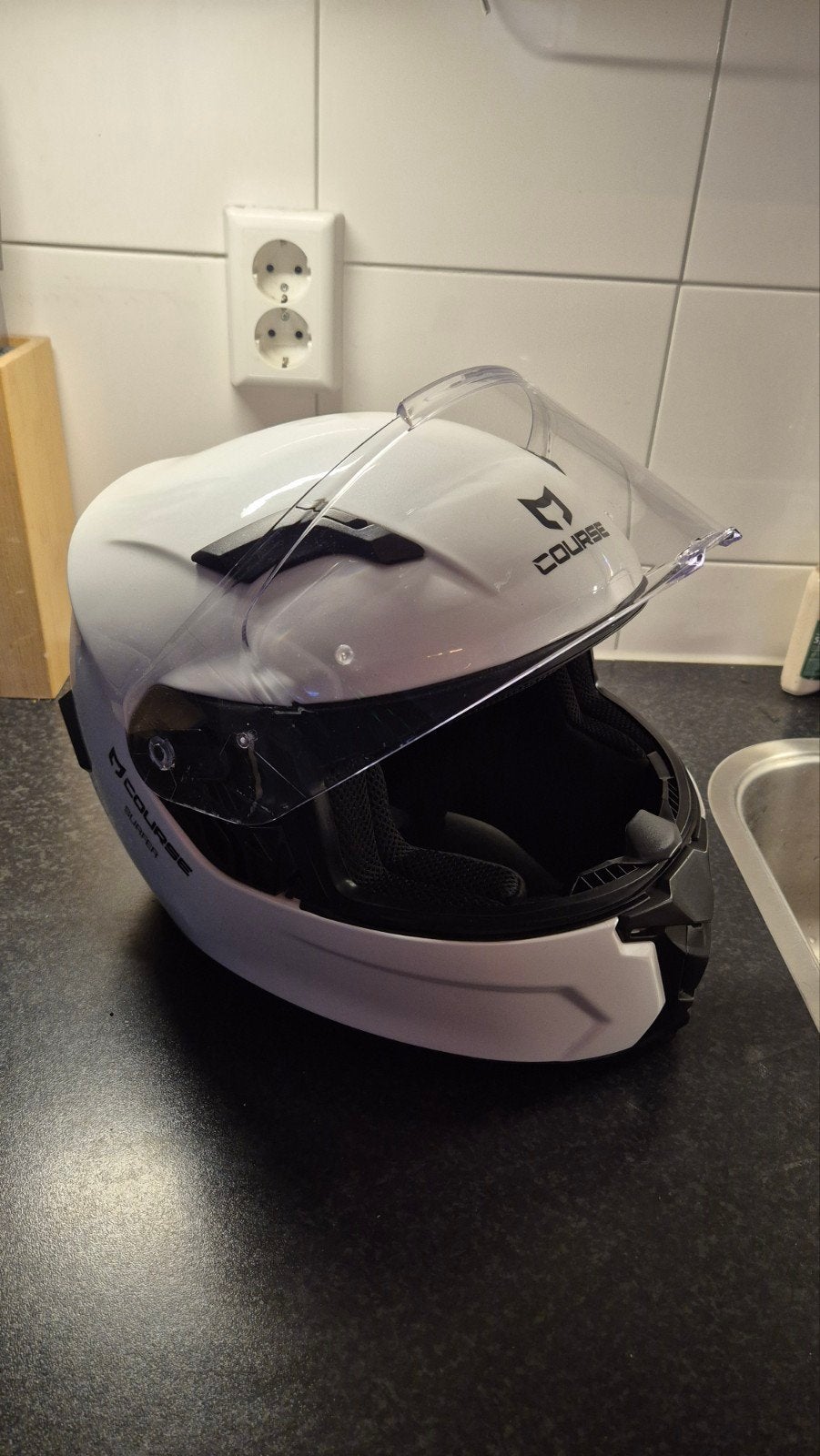 Course Surfer motorhelm - XL - Zeer netjes, weinig gebruikt, XL, Kinderen, Integraalhelm, Tweedehands