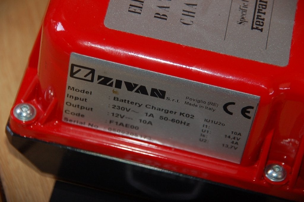 Ferrari battery charger 360 / 430 / 355 / 599 origineel WRH, Verzenden, Zo goed als nieuw, Auto's