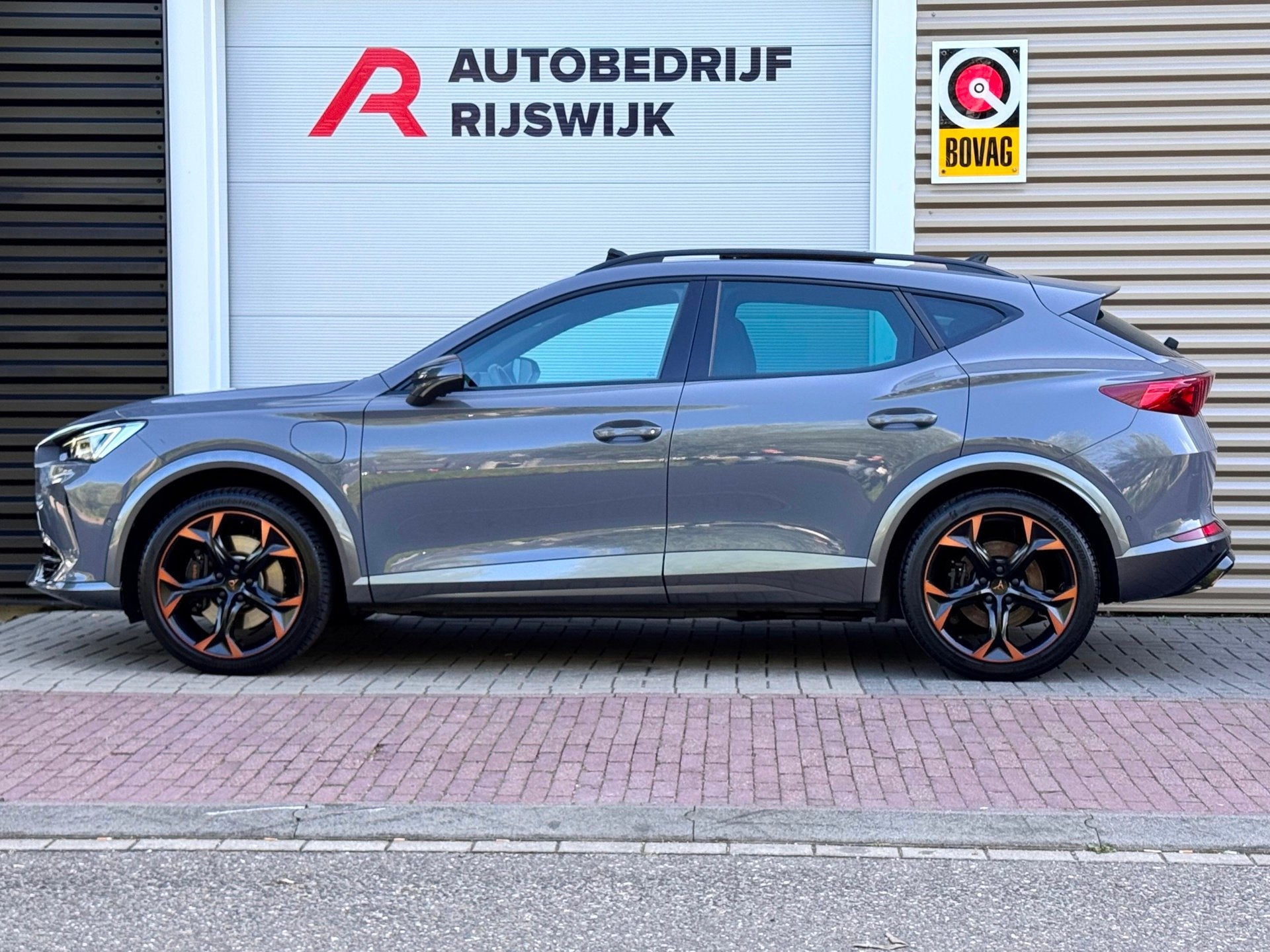 CUPRA Formentor 1.4 e-Hybrid VZ Copper Edition Pano/Memory/3, Auto's, 12 maanden, Gebruikt, 4 cilinders, Alcantara