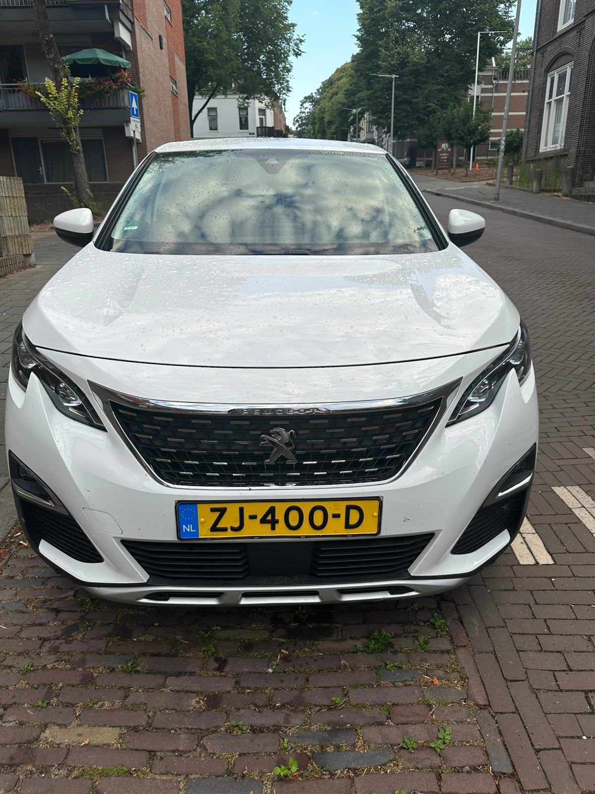 Peugeot 3008 1.2 Puretech 130pk S&S EAT 2019 Wit tekhaak, Auto's, 1295 kg, 1199 cc, Wit, 690 kg