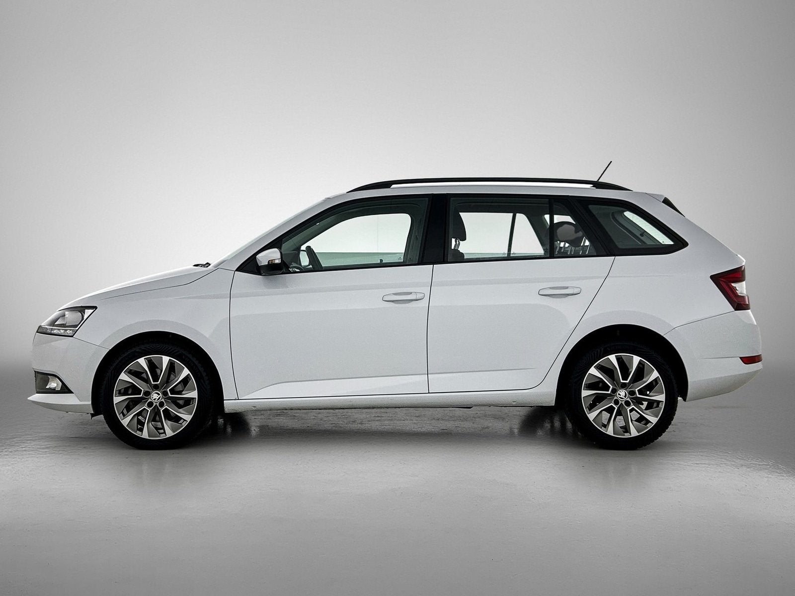 Skoda Fabia Combi 1.0 TSI Business Edition (bj 2022), Auto's, Automaat, Stof, Gebruikt, 95 pk