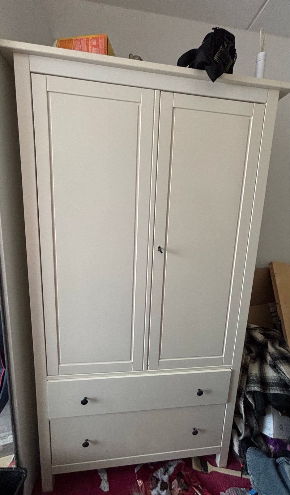 Ikea Hemnes kledingkast 197x110x61cm met hang en lades, Gebruikt, 100 tot 150 cm, Ophalen of Verzenden, Met lade(s)