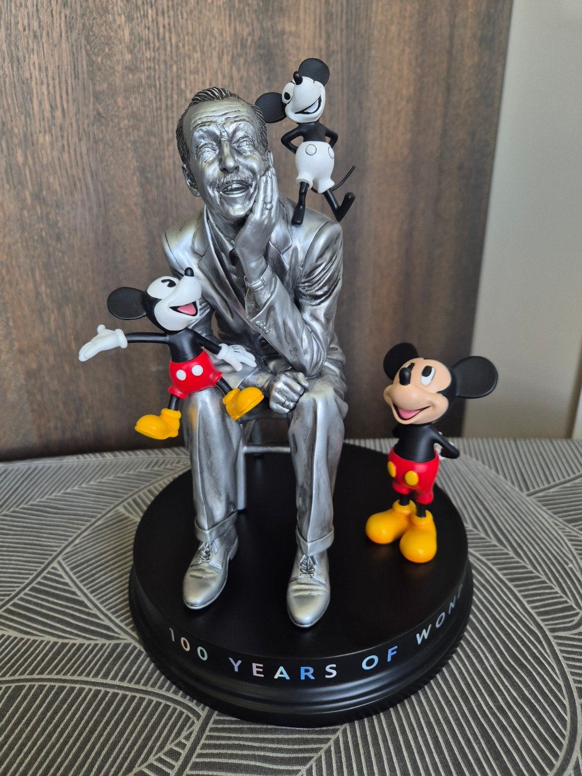 Disney 100 Jaar Wonder: Walt Disney & Mickey Beeldje, Verzamelen, Ophalen, Zo goed als nieuw