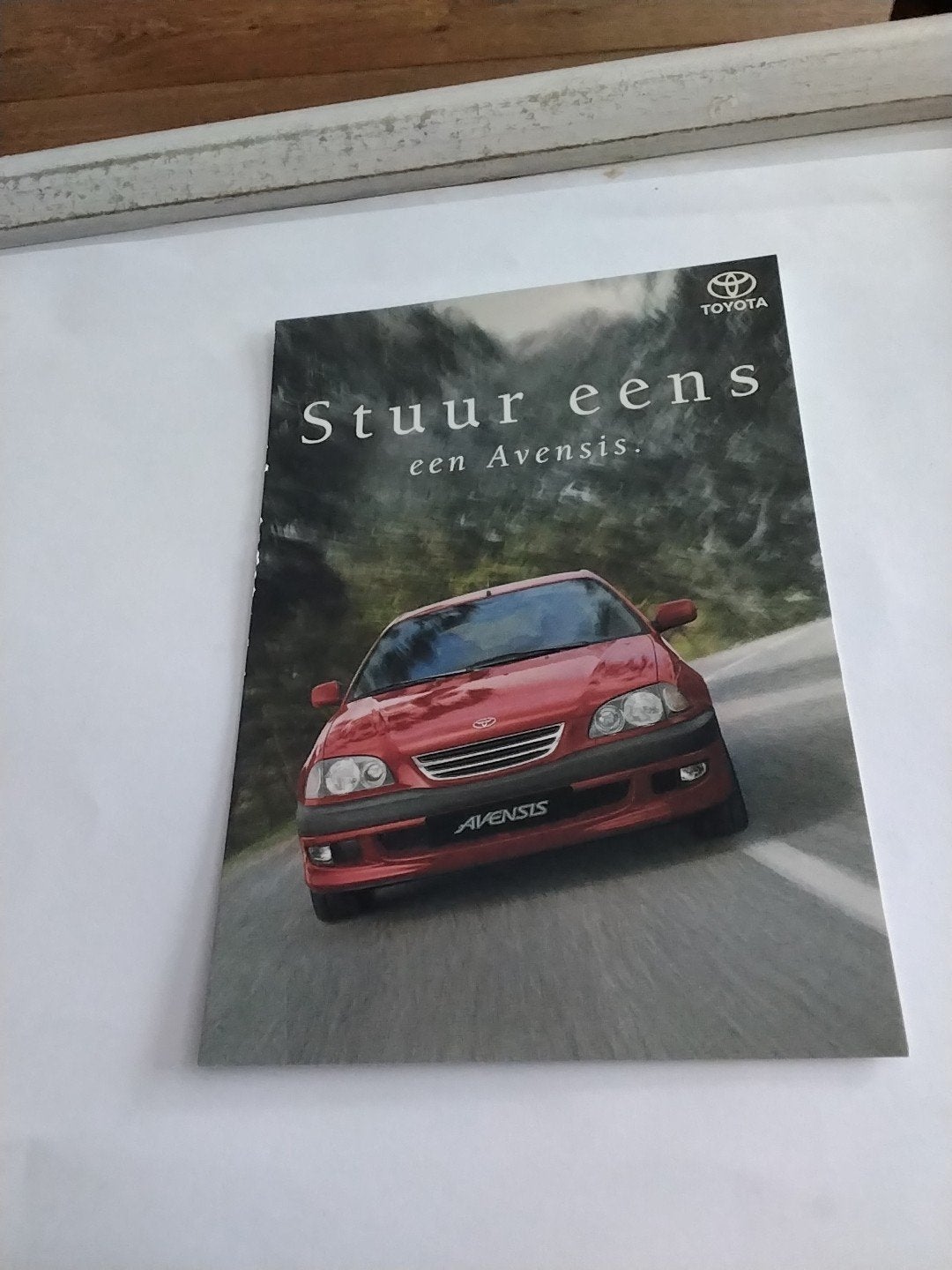 Toyota Avensis Brochure - Stuur eens een Avensis, Ophalen of Verzenden