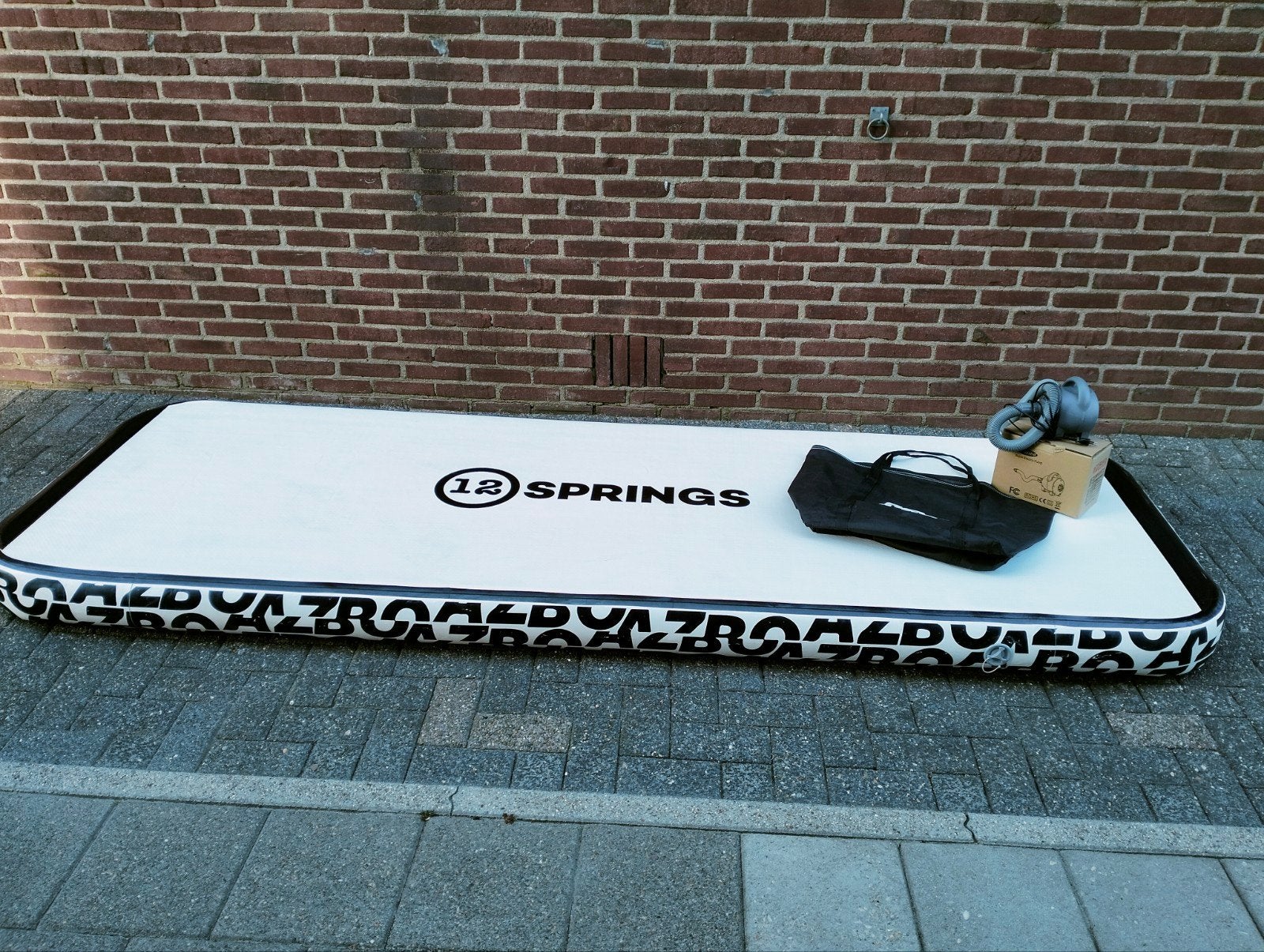 Airtrack Boaz/12 springs, Ophalen, Gebruikt, Materiaal