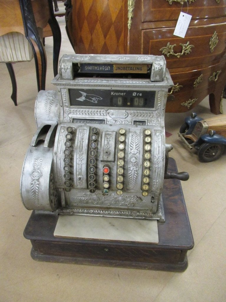 Oer 11654 antieke National kassa, Ophalen