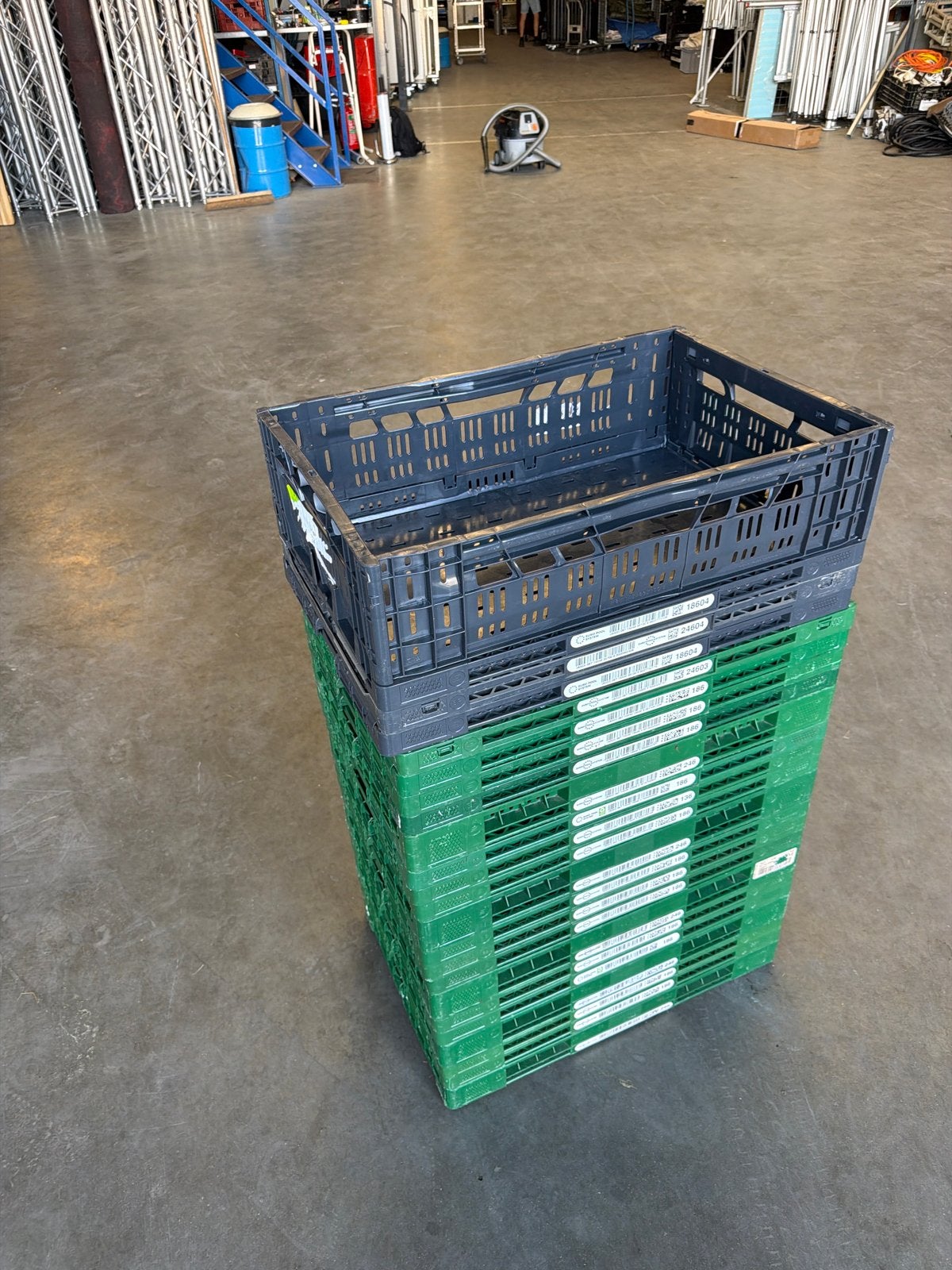 Set 23 x Opvouwbare kratten -Ideaal voor opslag en transport, Ophalen, Gebruikt, 40 tot 60 cm, Opvouwbaar