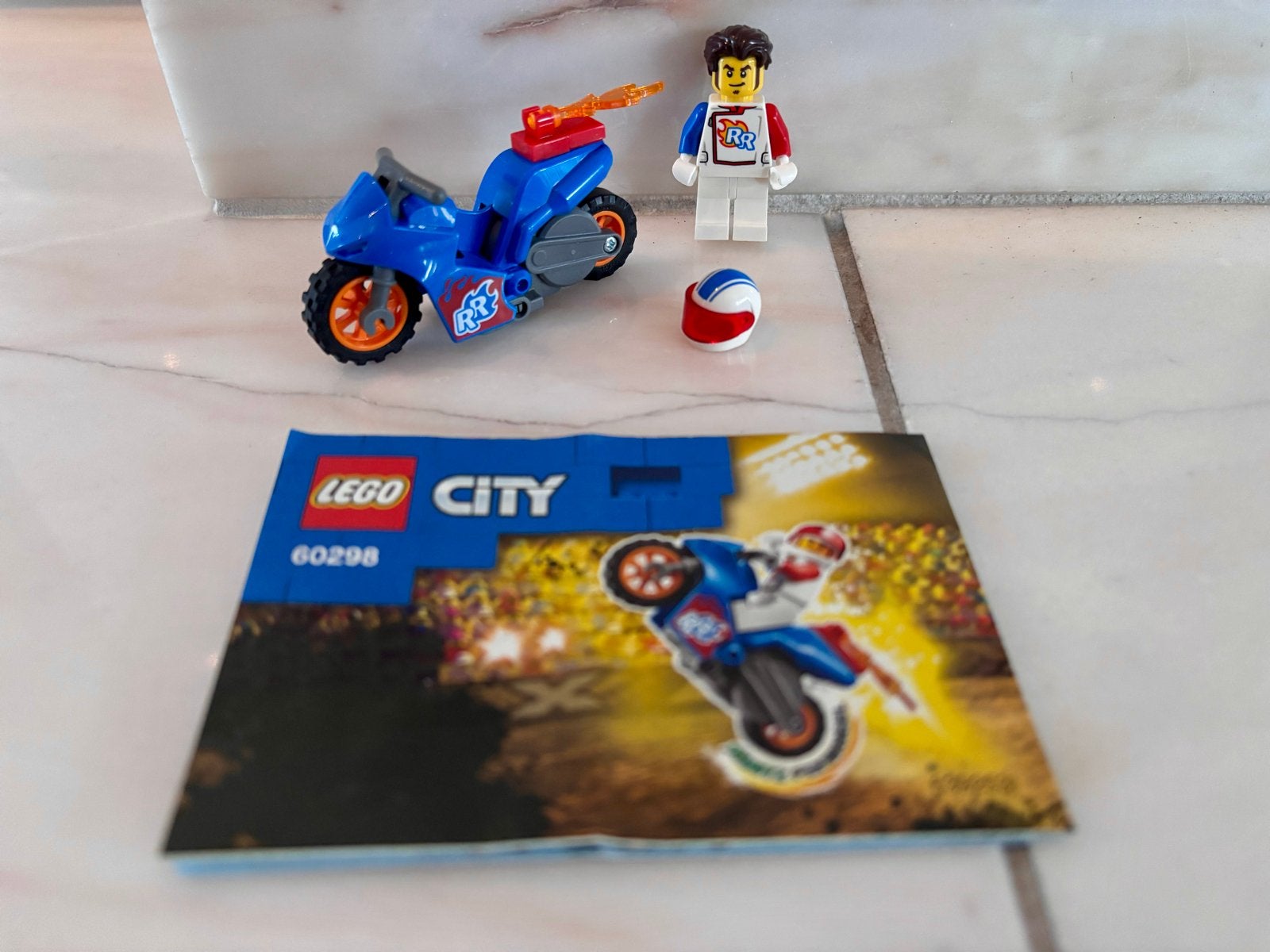 Lego City Stuntz Motorfiets met Stuntrijder - Set 60298, City, Lego, Ophalen of Verzenden, Zo goed als nieuw