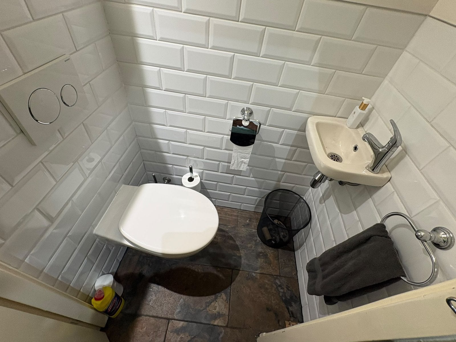 Foto 2 van Villeroy en boch toilet en wastafel