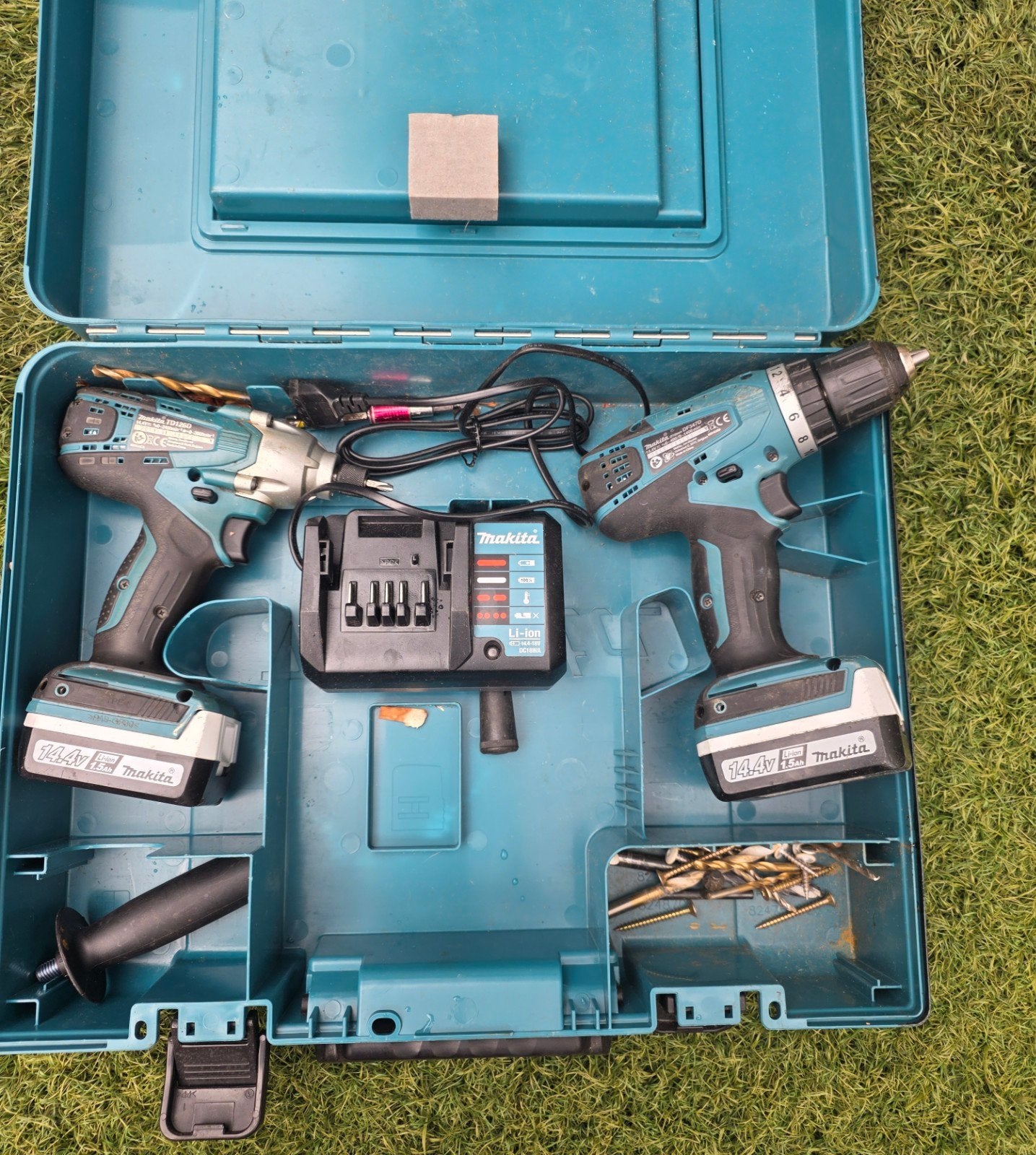 Te koop: nette en complete Makita 14,4V combiset., Ophalen of Verzenden, Boor- en Schroefmachine
