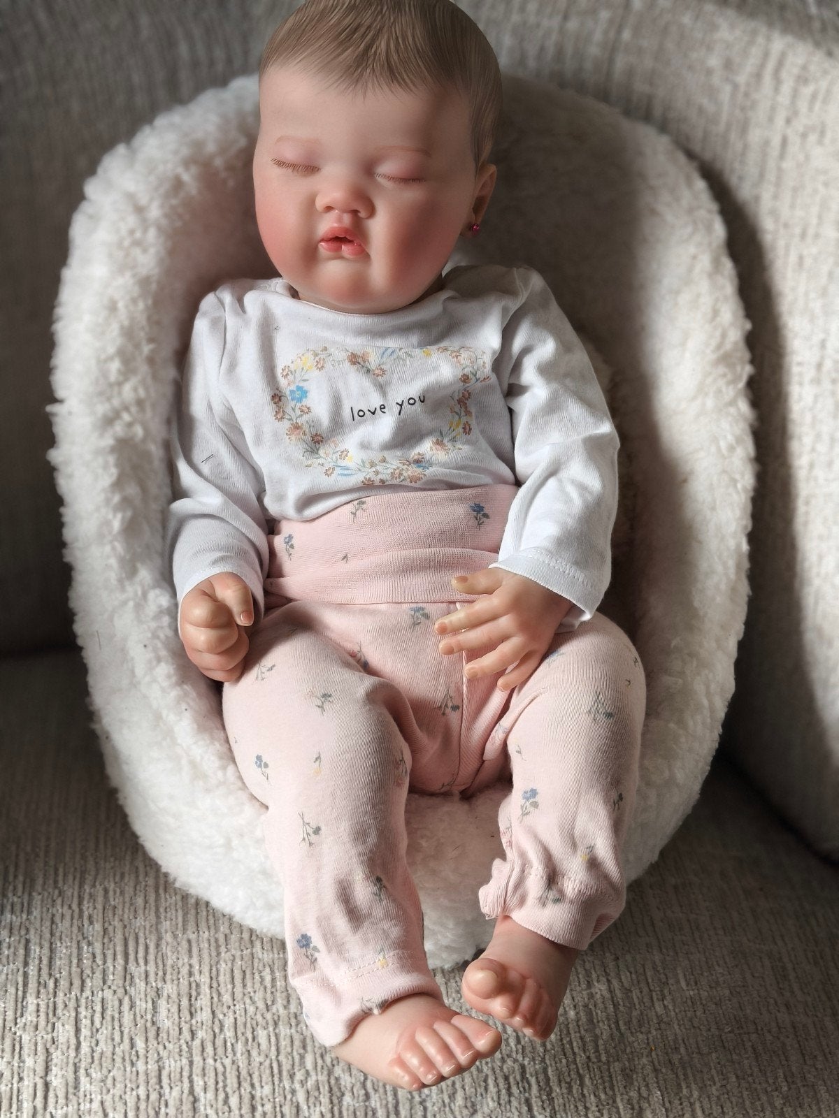 Levensechte Reborn Stijl Babypop – 48 cm – Met Oorbellen, Ophalen of Verzenden, Zo goed als nieuw, Babypop