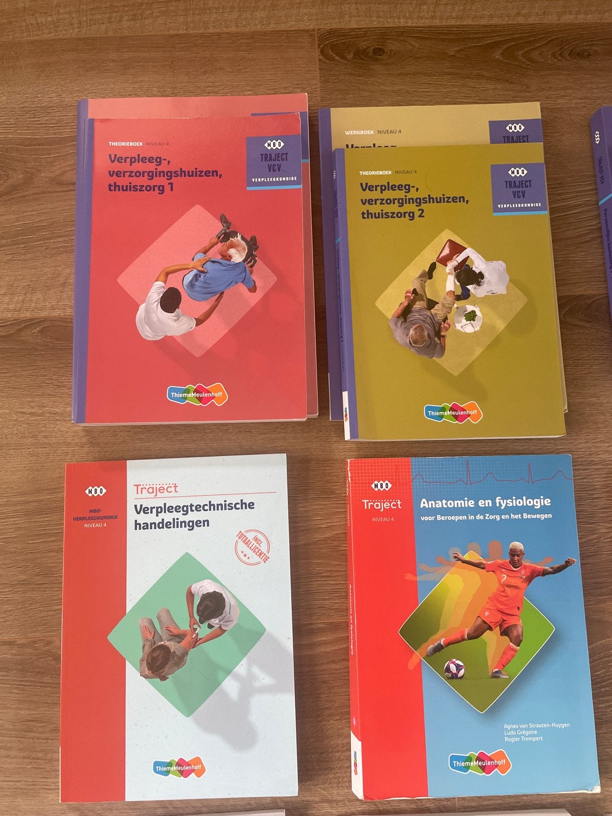 Schoolboeken verpleegkundige niveau 4 MBO, Boeken, Ophalen of Verzenden, Gelezen, Overige niveaus, Overige vakken