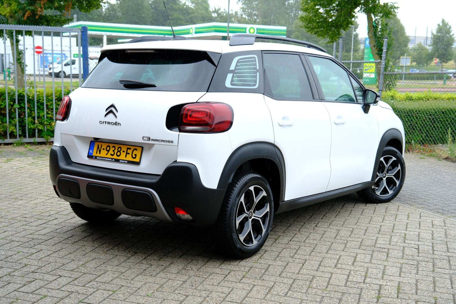 Citroen C3 Aircross 1.2 PureTech Shine Navi|1e Eig|Clima|Cam, Auto's, Voorwielaandrijving, Dealer onderhouden, Gebruikt, Euro 6