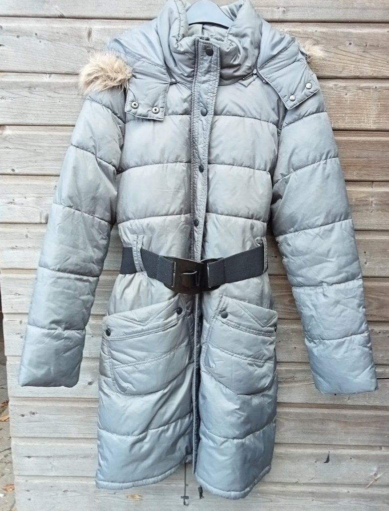 Nieuwe Vero Moda grijze puffer winter jas maat XL ( 40/42), Kleding | Dames, Verzenden, Vero Moda, Maat 42/44 (L), Nieuw
