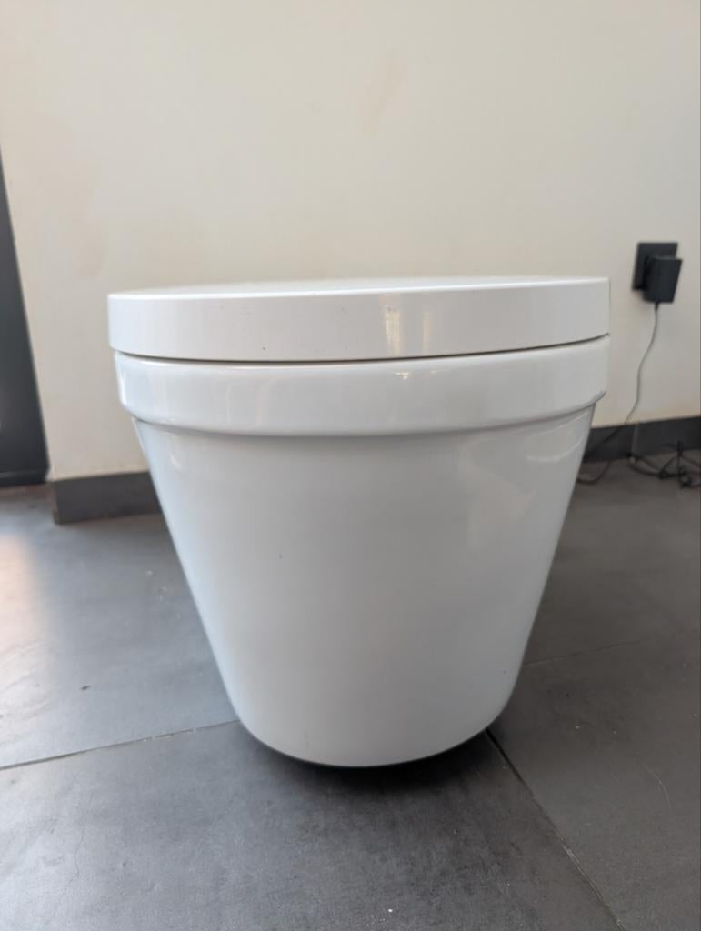 Sanindusa Toiletpot Rond - Prachtig en Modern Design, Ophalen, Gebruikt, Toilet