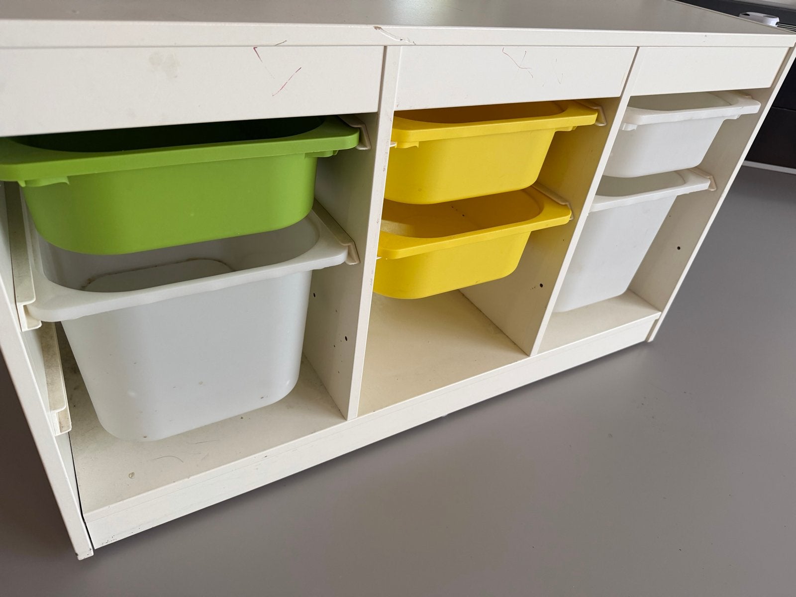 IKEA TROFAST opbergkast op wielen met bakken, Ophalen, Gebruikt, Verwijderbaar, Opbergmeubel