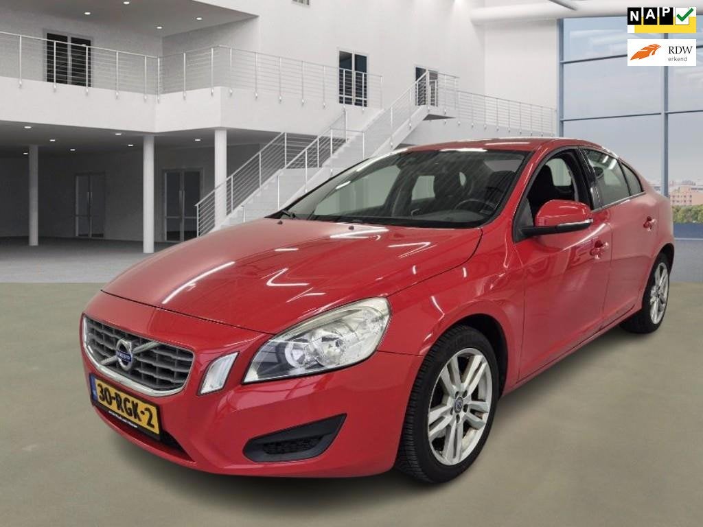 Volvo S60 1.6 DRIVe Kinetic / AUTO RIJD PRIMA / NL PRIJS 450, Voorwielaandrijving, Euro 5, Gebruikt, 4 cilinders