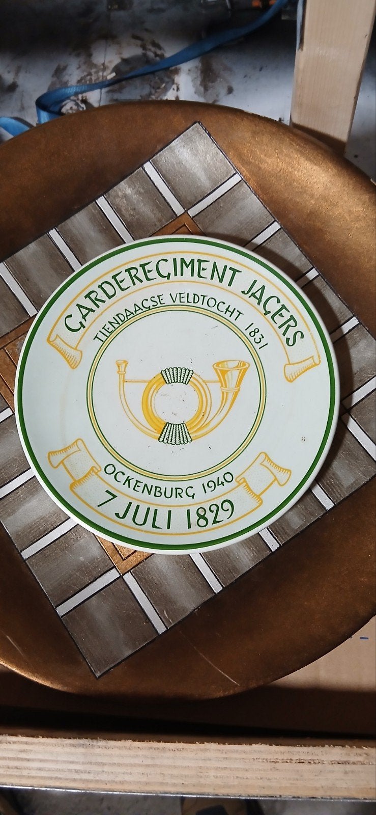 Gedenkbord Garderegiment Jagers 1940, Ophalen