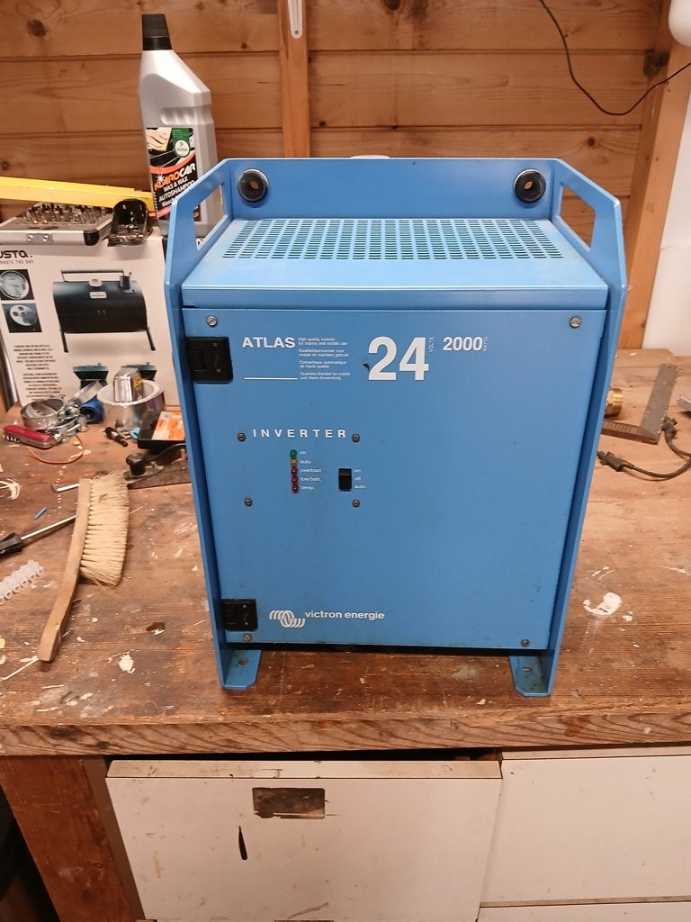 Victron Energie Atlas 24/2000 Inverter, Ophalen of Verzenden, Gebruikt, Overige typen