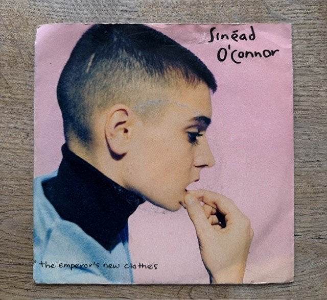 Sinead O' Connor - The emperor's new clothes, Cd's en Dvd's, Fotohoes, Ophalen of Verzenden, Zo goed als nieuw, Pop