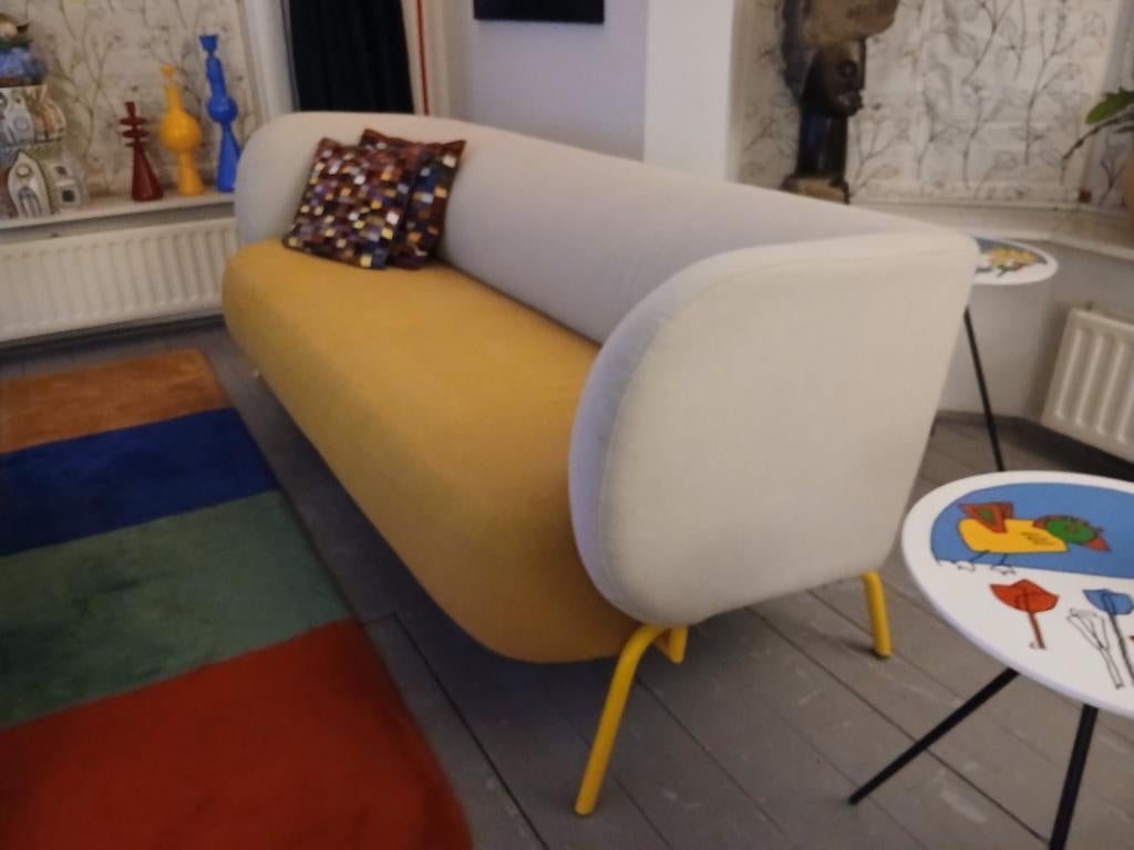 Design Pode Yanda 2,5-zits bank -  Studio Schrofer, Huis en Inrichting, Banken | Bankstellen, Gebruikt, Rechte bank, Driepersoons