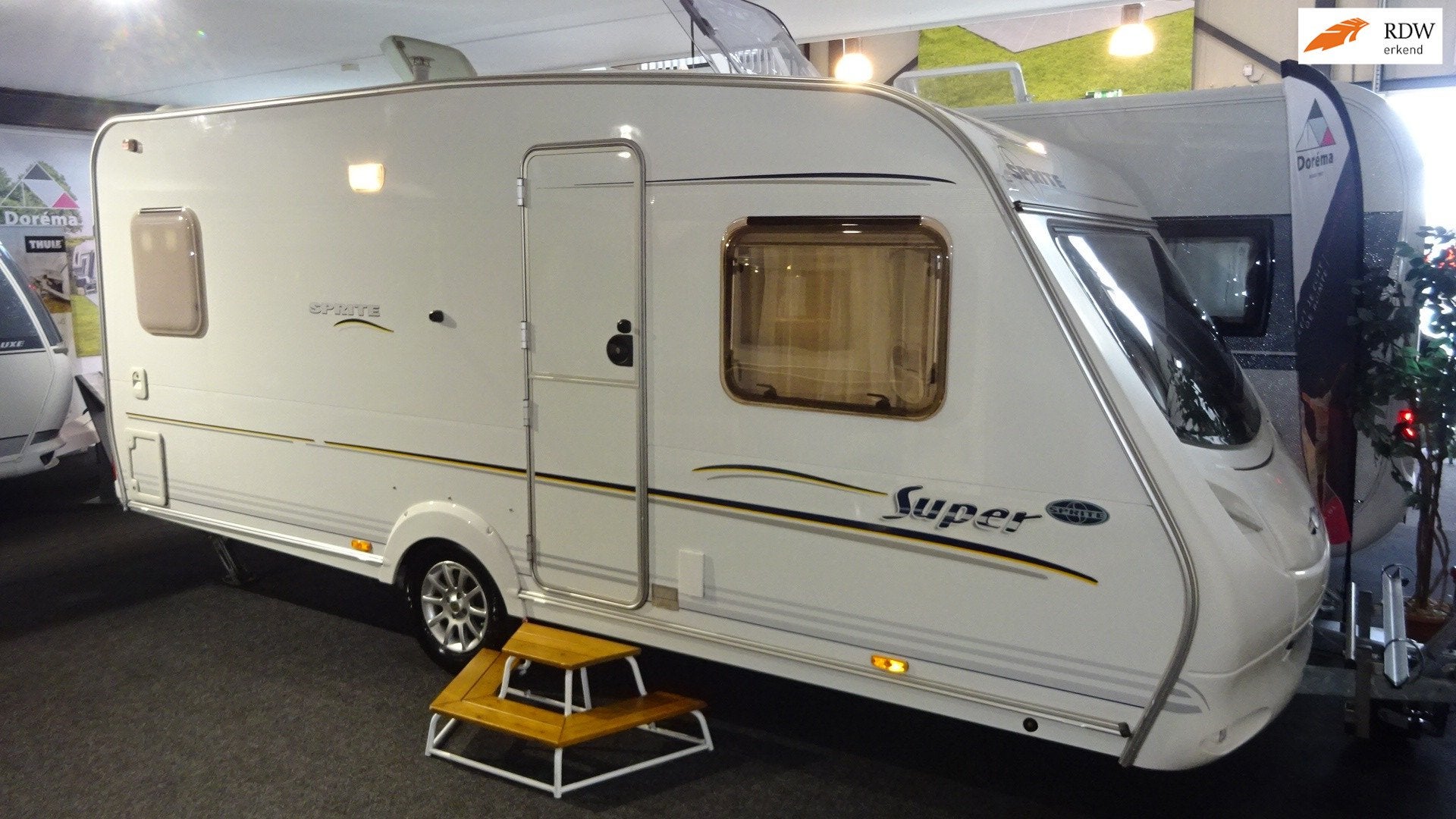 SPRITE SUPER 490 CF 2004, Caravans en Kamperen, Bedrijf, Mover, Sprite, Tot en met 4