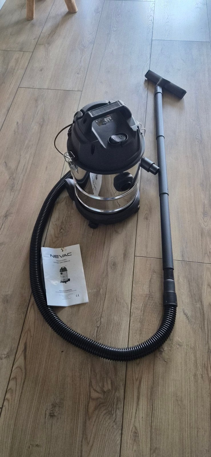 Nevac Nat/Droog Stofzuiger MCH210-410812 - ZGAN, Witgoed en Apparatuur, Ophalen of Verzenden, Zo goed als nieuw, Industriële stofzuiger