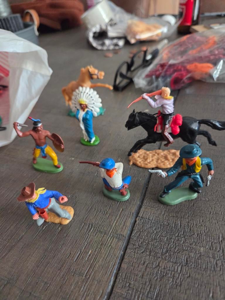 Vintage Timpo Toys Indianen en Cowboys Speelgoedfiguren, Ophalen of Verzenden, Gebruikt