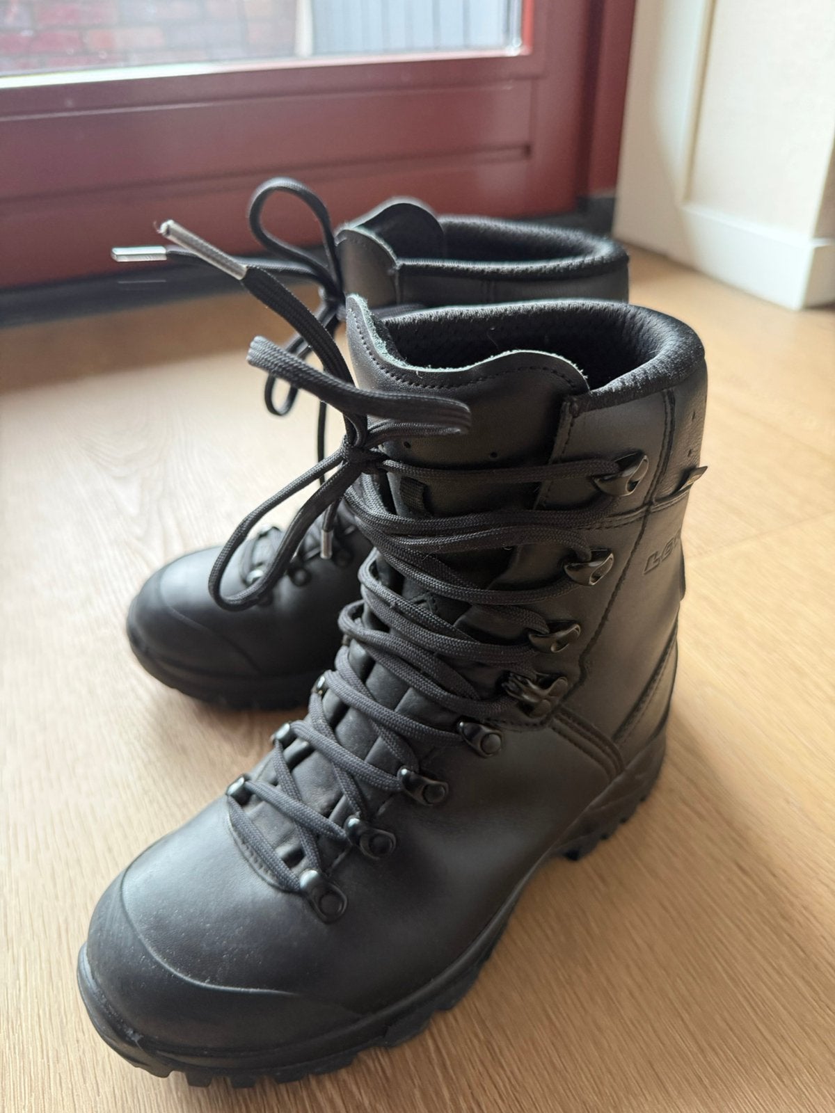 Lowa wandelschoenen 38, Ophalen of Verzenden, Zo goed als nieuw, Schoenen