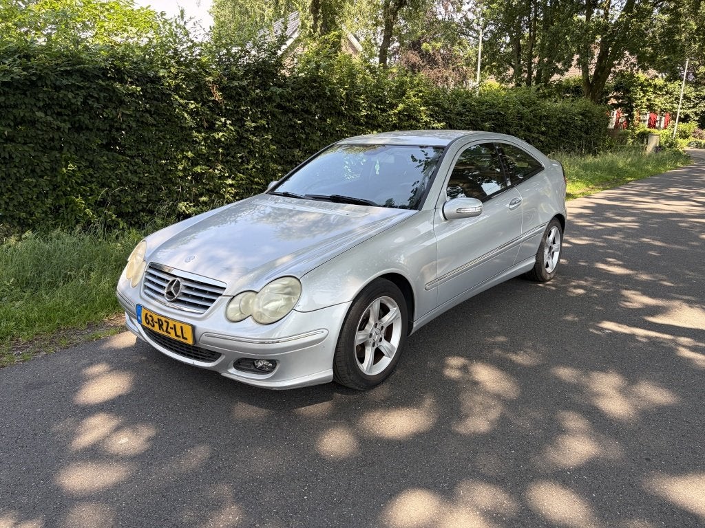 Mercedes-Benz C-Klasse Sportcoupe 160 (bj 2005), Auto's, 13 km/l, Gebruikt, Zwart, 4 cilinders