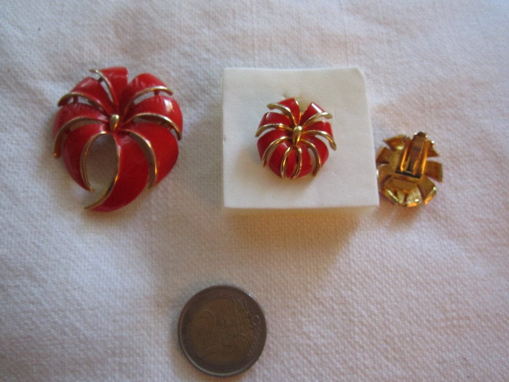 19.  Schitterend oud setje, broche + clipoorbellen, Ophalen, Overige materialen, Overige typen