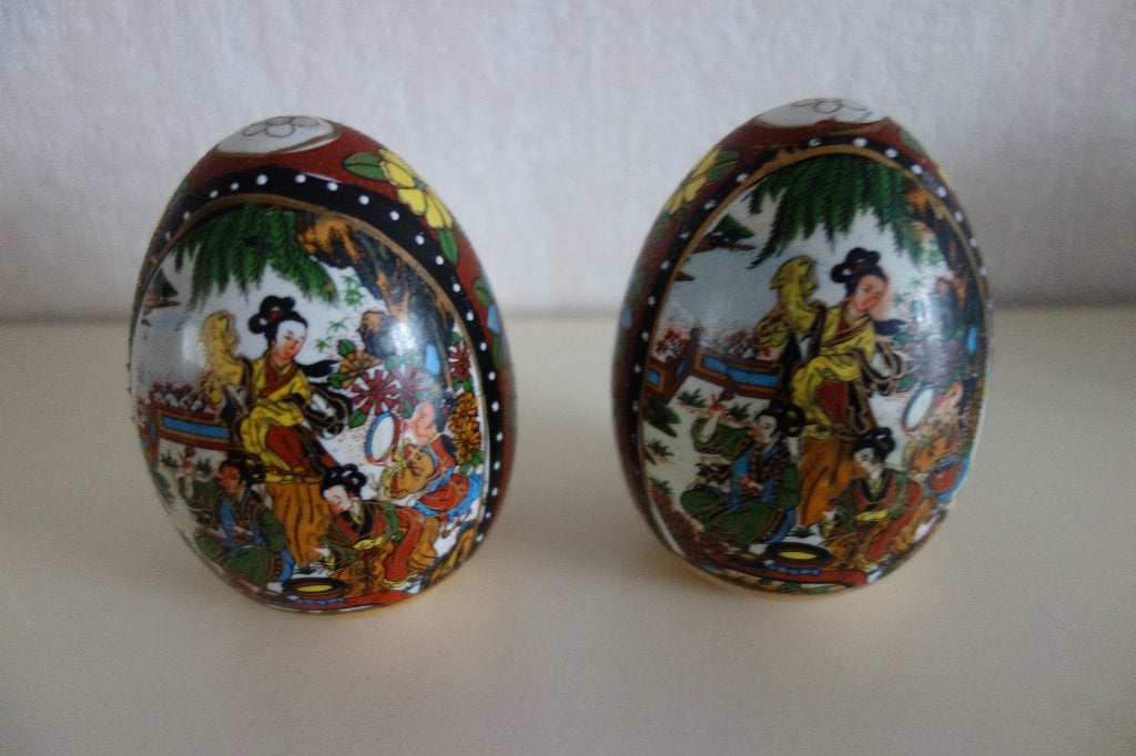 2 porseleinen eieren, Ophalen of Verzenden