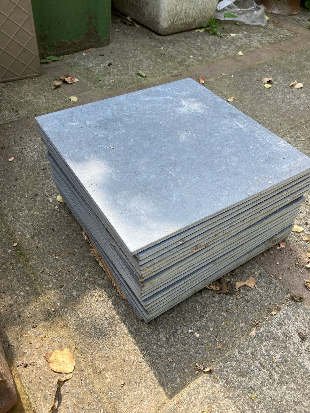 Grijze vloertegels 30x30 + sier tegeltjes op mat, Keramiek, Nieuw, Ophalen of Verzenden, 20 tot 40 cm