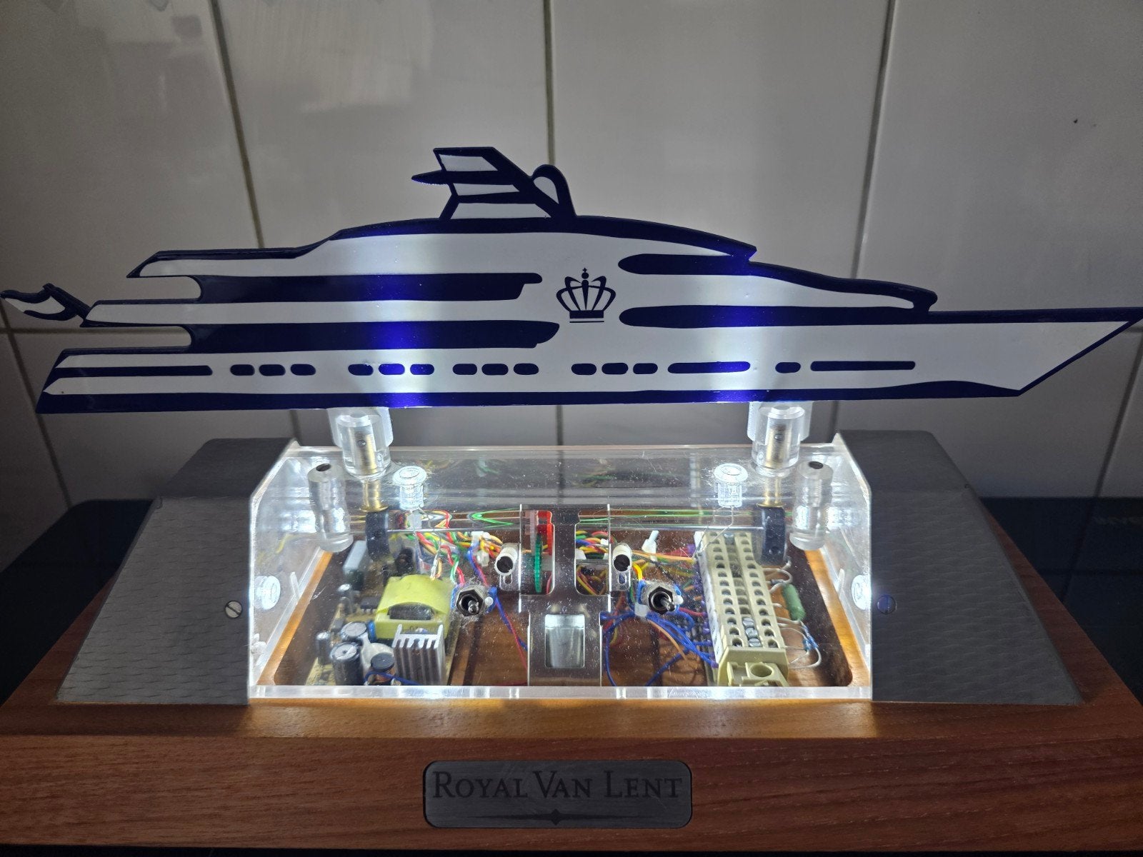 Feadship/van Lent maritieme curiosa, Ophalen of Verzenden, Zo goed als nieuw