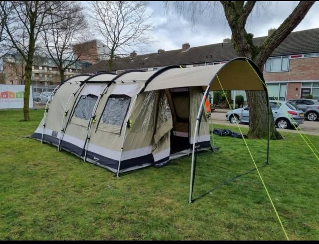 Outwell bearlake 4, Caravans en Kamperen, Tenten, Ophalen, Zo goed als nieuw