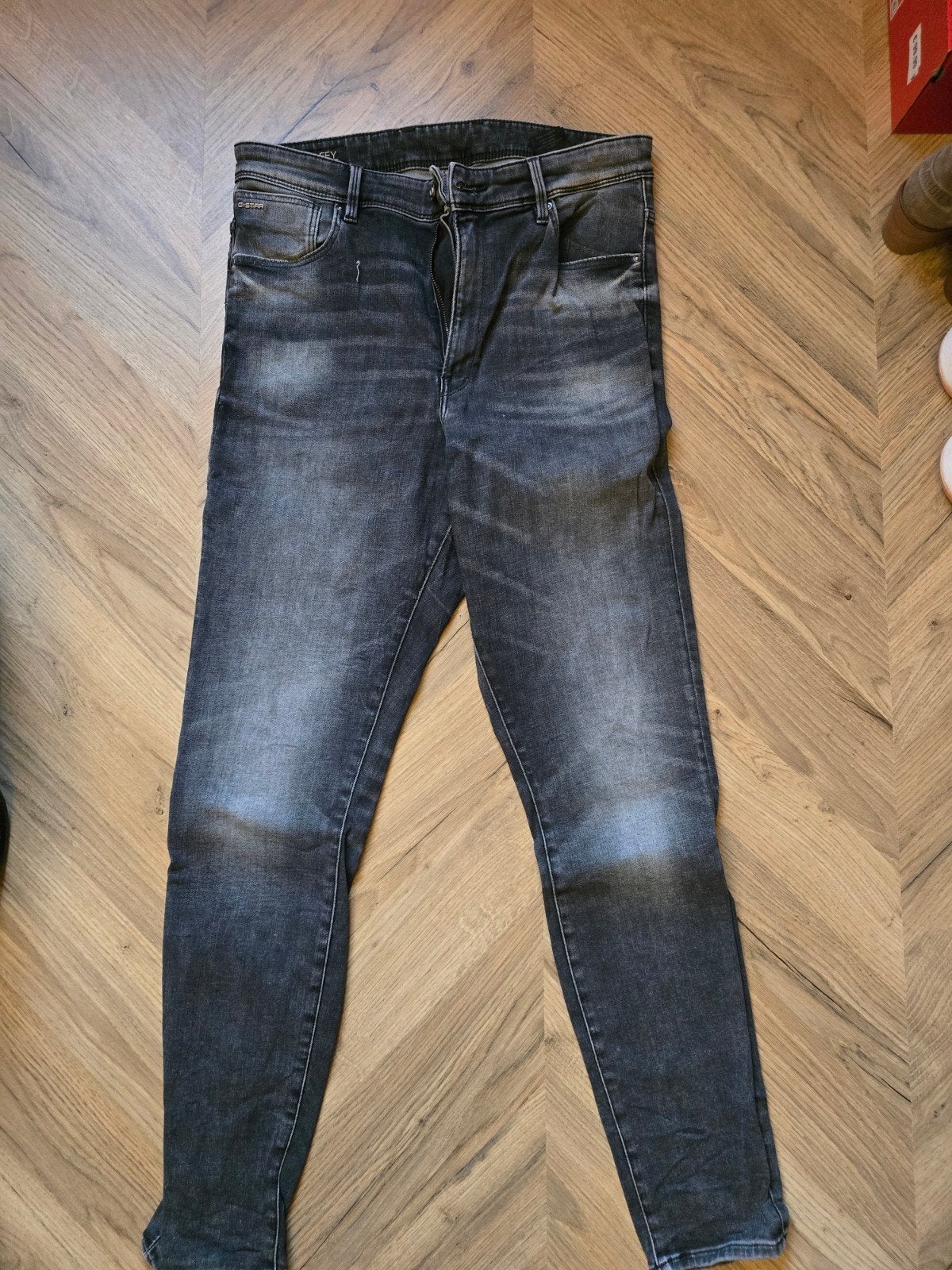 Grijze spijkerbroek van g-star maat 32, model kafey, Kleding | Dames, Ophalen of Verzenden, Zo goed als nieuw, W30 - W32 (confectie 38/40)