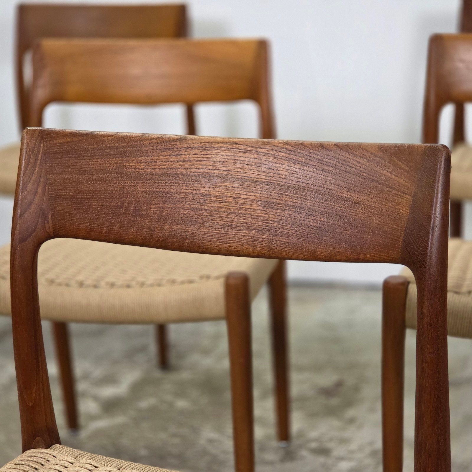 Niels Møller model 77 eetkamerstoel teak, Deens jaren 60, Ophalen, Bruin, Niels Otto Møller, Hout