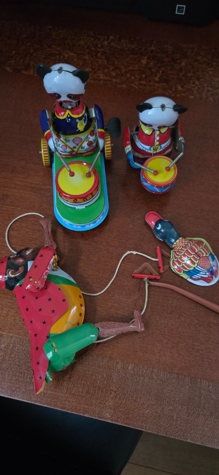 3 blikken vintage speelgoed. 2 trommelaars en klike, Ophalen of Verzenden, Gebruikt