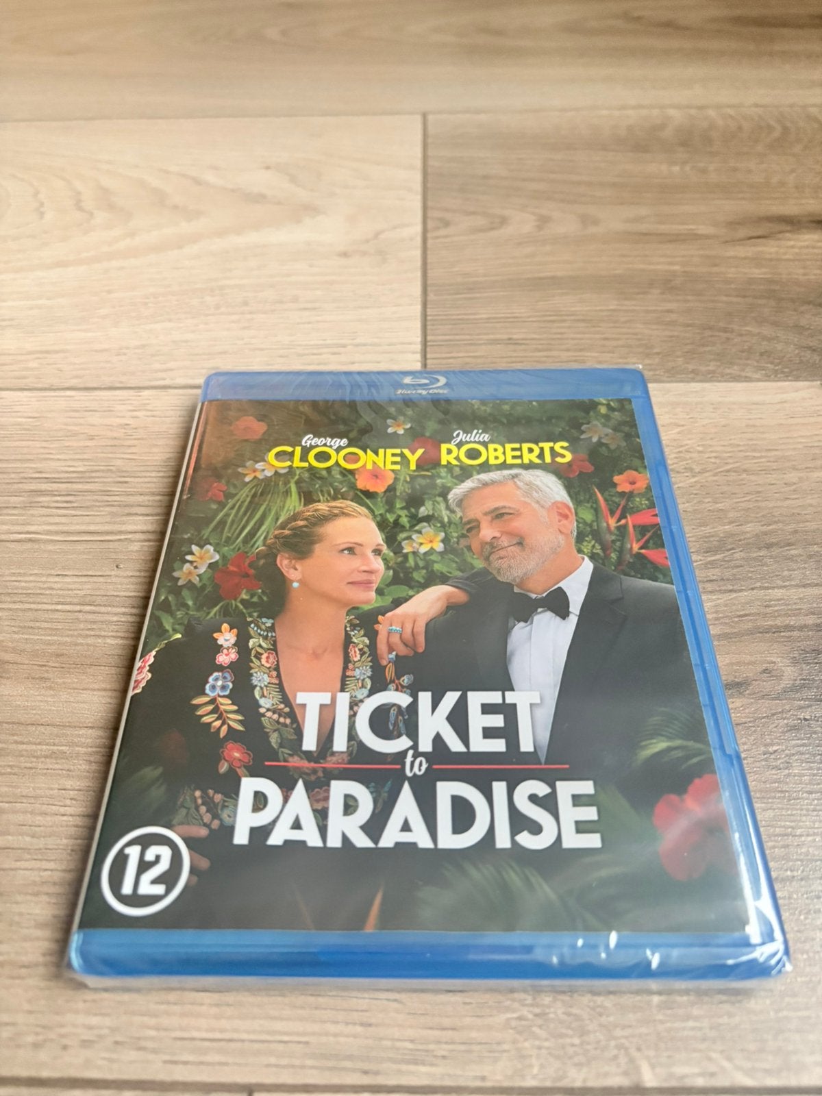 Ticket to Paradise blu ray *Nieuw in plastic* NL uitgave, Ophalen of Verzenden, Zo goed als nieuw, Muziek en Concerten
